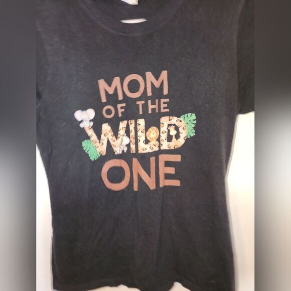 "Mom of the wild one" Tee Shirt Womens |Size XS/S | Baby First Birthday - Picture 2 of 3
